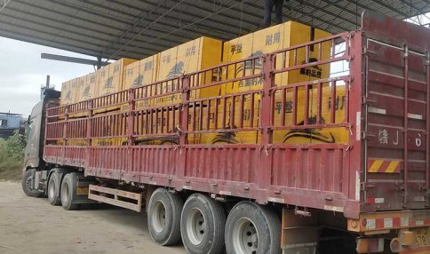 南寧建筑模板廠家教你7招分辨建筑模板質(zhì)量好壞