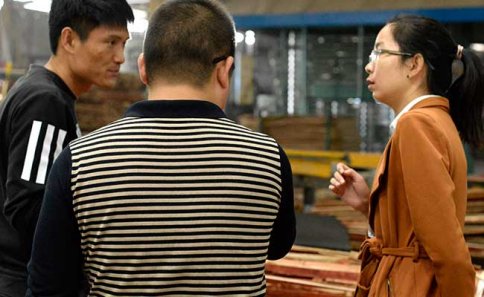 作為南寧建筑模板廠家，黑豹木業(yè)在用心去做產(chǎn)品